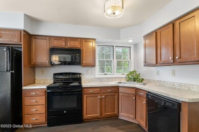 14 Deerwood Ct, Albany, NY 12208 - photo 7