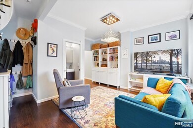 106 Griffith St, Jersey City, NJ 07307 - photo 4