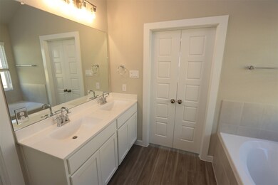 3323 Trail View Dr, Rosenberg, TX 77471 - photo 5