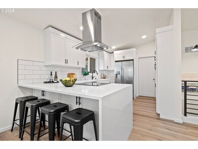 4545 SW Stephenson St, Portland, OR 97219 - photo 6