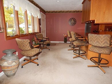 405 E Dustman Rd, Bluffton, IN 46714 - photo 3