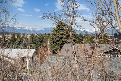 24_225FairviewDrive_2032_LowRes