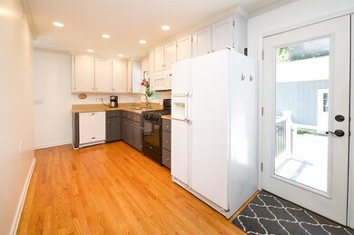 9 Bear Hill Rd, Newton, NH 03858 - photo 6