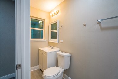 10402 Wicklowe St, Houston, TX 77016 - photo 6