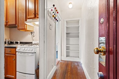 122 Riverway unit 9, Boston, MA 02215 - photo 7