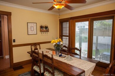 Dining room with sliders to back patio