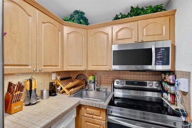 444 SW 4th St unit 105, Miami, FL 33130 - photo 6