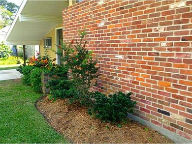Facade/Exterior Front. Beautifully Landscaped!