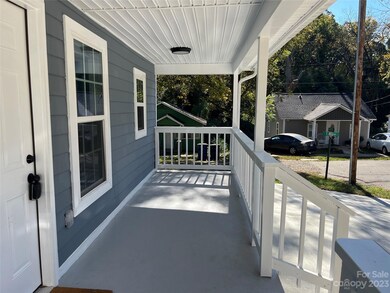 431 Harrison St, Statesville, NC 28677 - photo 2