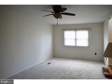 41 Winding Way W, Morrisville, PA 19067 - photo 3