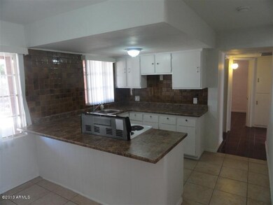 5042 W Flynn Ln, Glendale, AZ 85301 - photo 4