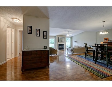 70 Walden Pond Dr unit 70, Nashua, NH 03064 - photo 7