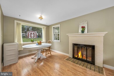 404 Drayton Rd, Oreland, PA 19075 - photo 3