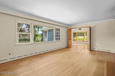 21 Hunt Terrace Greenwich CT-large-011-0