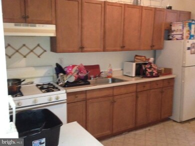 1821 W Saratoga St, Baltimore, MD 21223 - photo 6