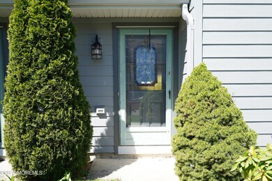 413 Seaview Circle