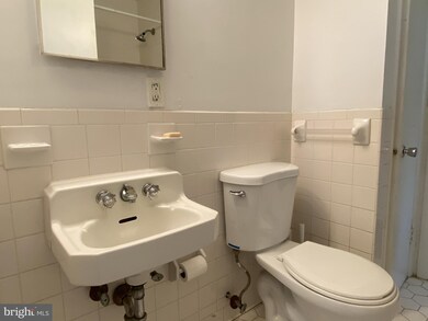 8210 A Oak Springs Rd, Marshall, VA 20115 - photo 4