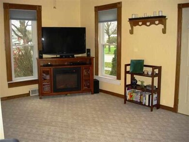 203 W 2nd St, Wayland, IA 52654 - photo 4