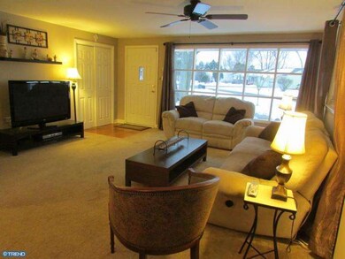 697 Mason Dr, Warminster, PA 18974 - photo 3