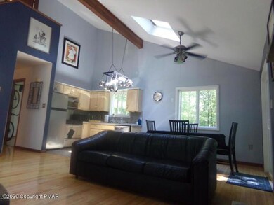 131 Swallow Ct, Bushkill, PA 18324 - photo 6