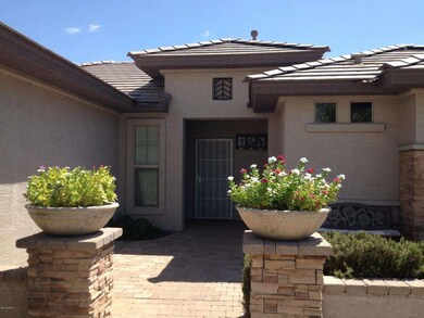 LARGE COURTYARD