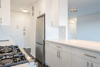 The Lenox unit 302, Union City, NJ 07087 - photo 3