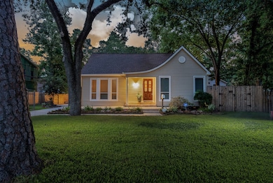 826 W 43rd St, Houston, TX 77018 - photo 7