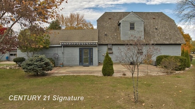 766 S Main St, Chesaning, MI 48616 - photo 5