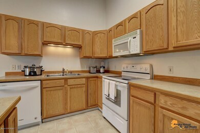 Kitchen b