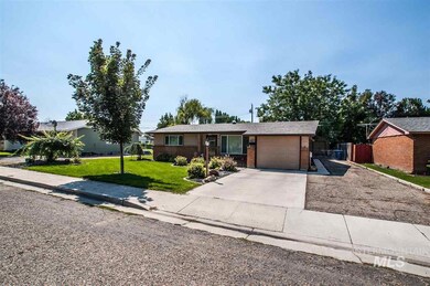 1611 E Lincoln Ave, Nampa, ID 83686 - photo 2