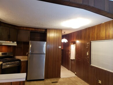 12126 Lynda Dr, Houston, TX 77038 - photo 4