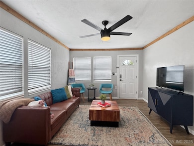 4517 S Waco Ave, Tulsa, OK 74107 - photo 5