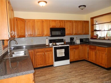 Remodeled Kitchen with all Appliances.