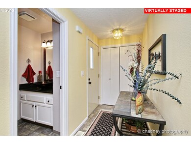 Entrance/Foyer