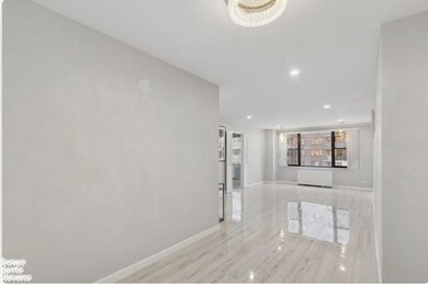 305 E 40th St unit 15 L, New York, NY 10016 - photo 6