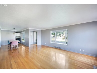 Living Room/Dining Room