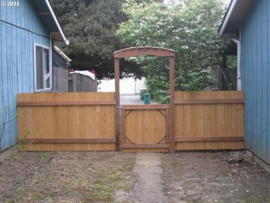 3046 Brittany Dr, Forest Grove, OR 97116 - photo 2