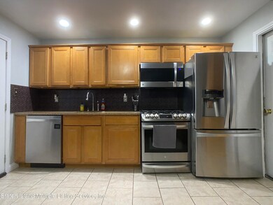 Eat in Kitchen