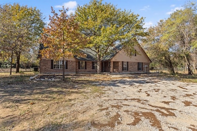 1522 Oakwood Dr, Denton, TX 76205 - photo 4