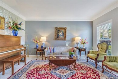 This spacious Living Room could be used as a FLEX 