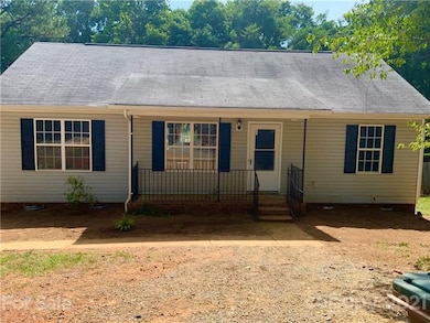 404 Perry Ln, Marshville, NC 28103 - photo 3