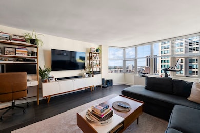 Hawthorne Place unit 2606, Chicago, IL 60657 - photo 3