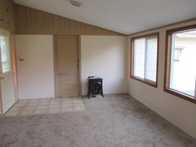 528 W Cherry St, Wayland, MI 49348 - photo 7