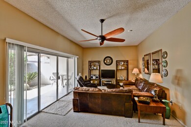 14033 N Palm Ridge Dr W, Sun City, AZ 85351 - photo 2