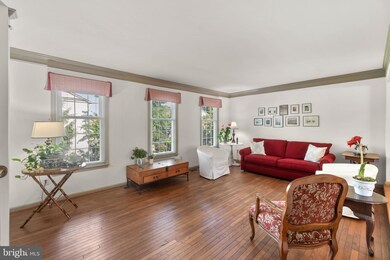 10960 Bloomingdale Dr, Rockville, MD 20852 - photo 3