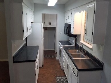 41 Brown Blvd, Crawfordville, FL 32327 - photo 3