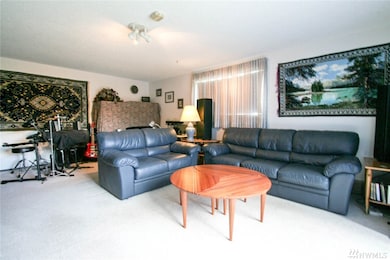 8423 8th Place SE, Everett, WA 98208 - photo 4