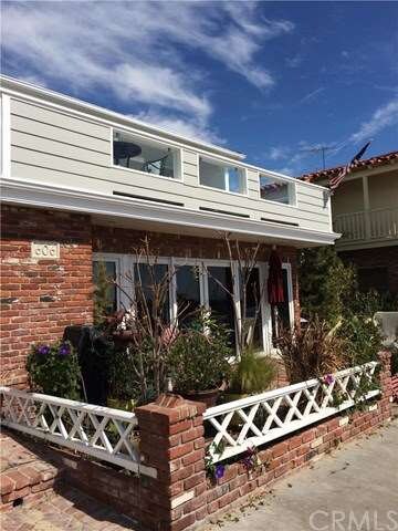 Front sidewalk view of 606 S. Bayfront