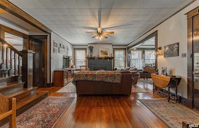 309 Tremont St, Lincoln, IL 62656 - photo 7