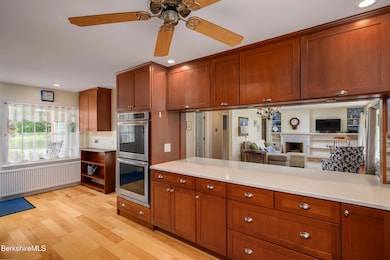 127 Lindley Terrace, Williamstown, MA 01267 - photo 6